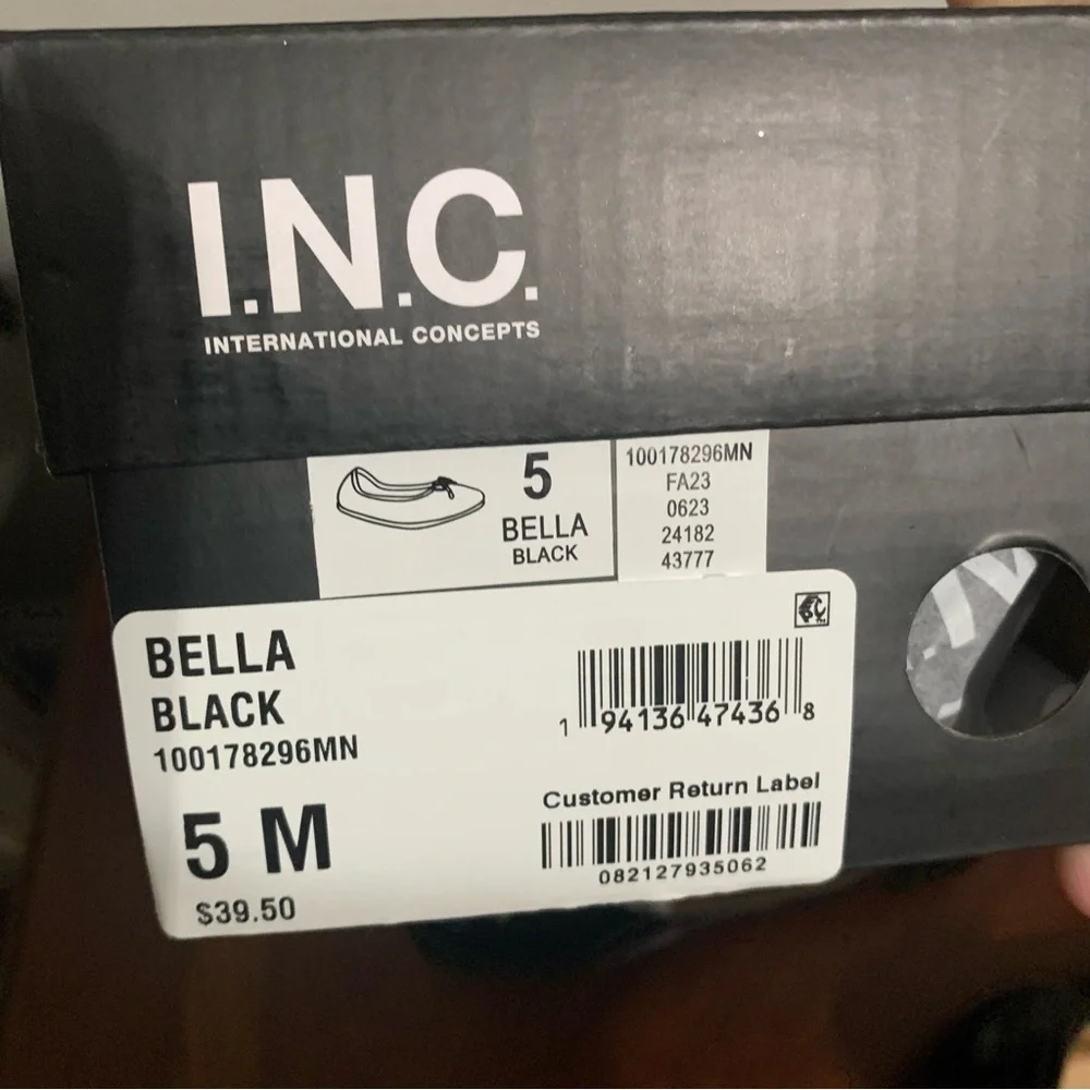 BNIB Girl’s INC Bella Patent Flats